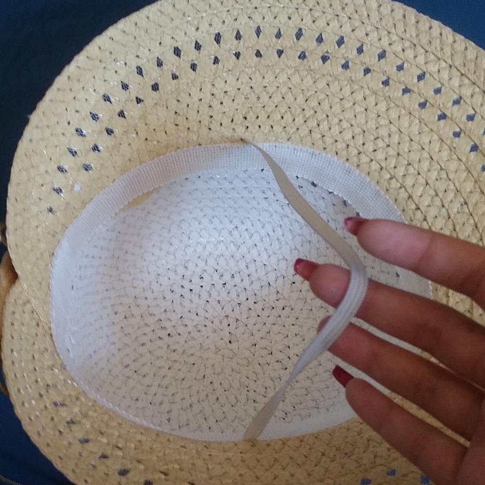 Hat - Picture 4 of 4